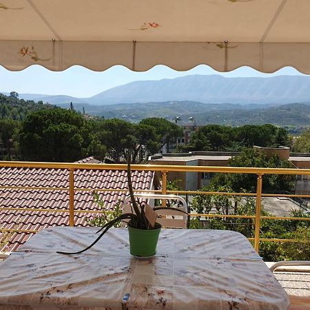 Sara Guesthouse Berat Exterior foto