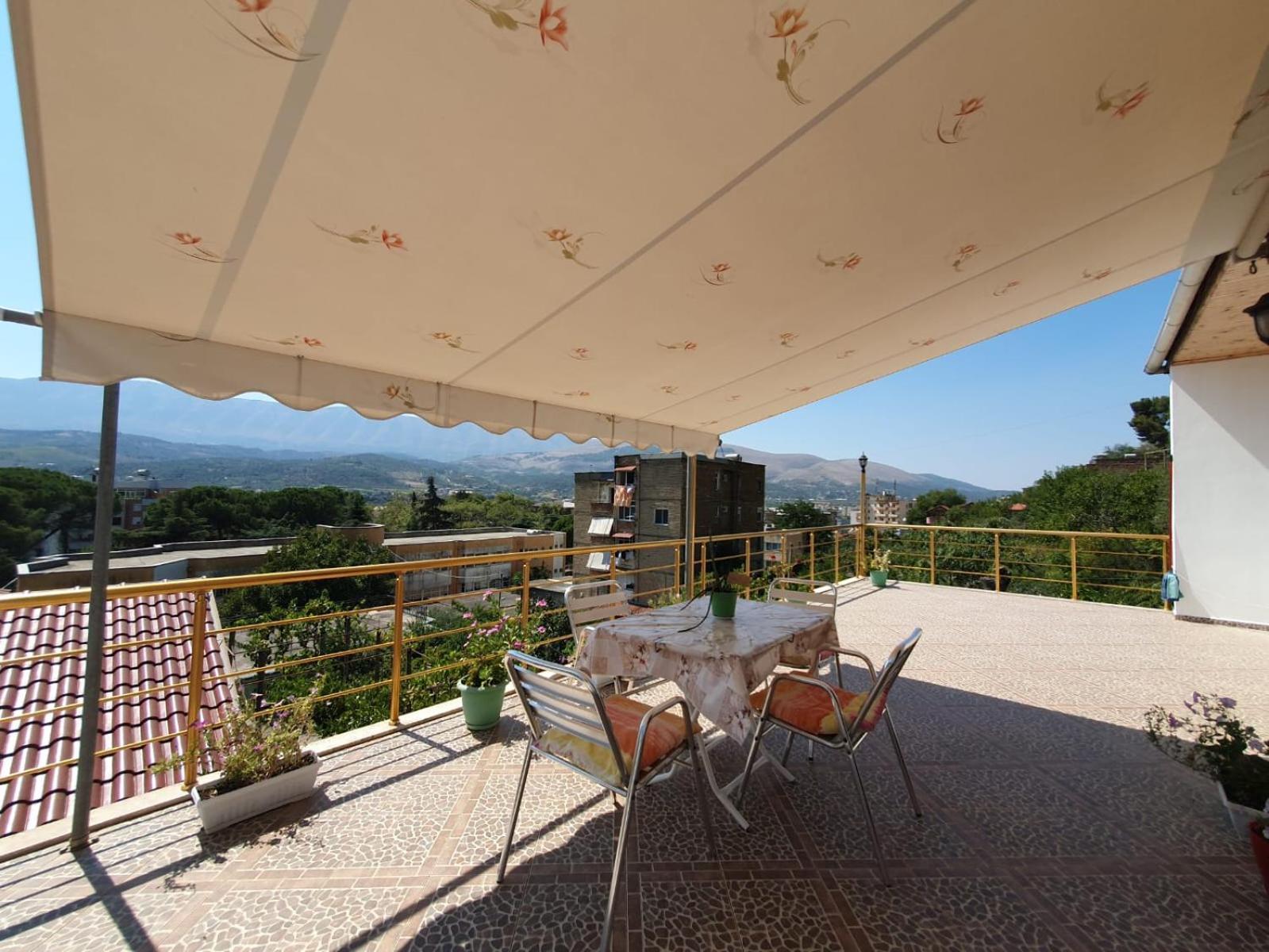 Sara Guesthouse Berat Exterior foto